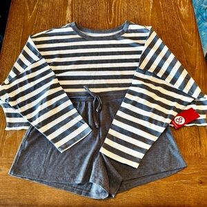 NWT grey-blue & ivory soft shorts set / pajamas M